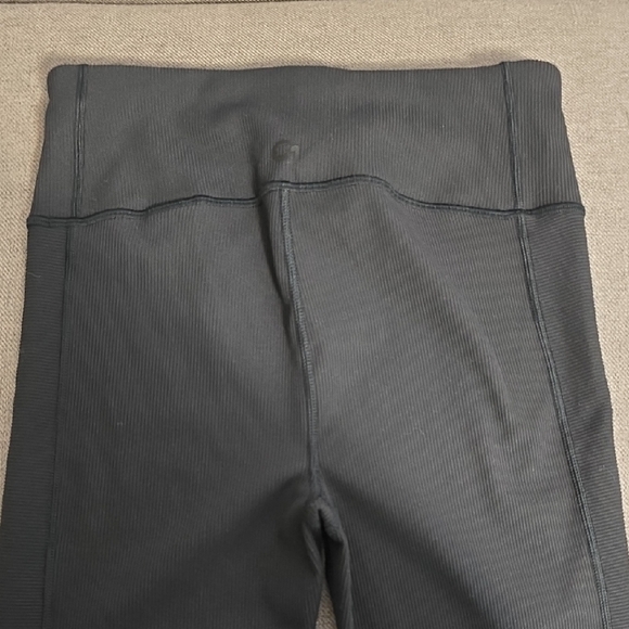 Black Ribbed GapFit Leggings - Picture 5 of 12